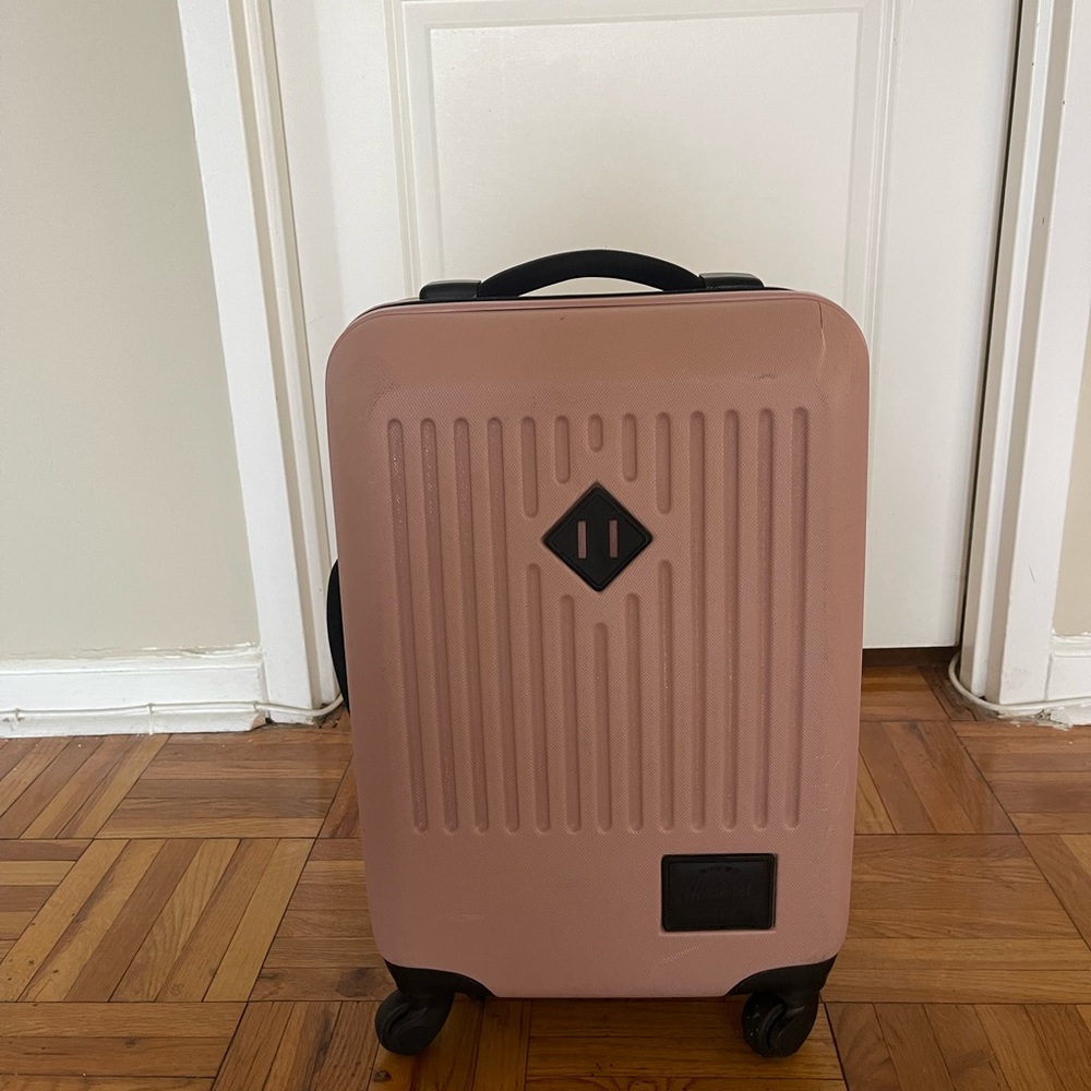 Herschel Hardshell Carry On